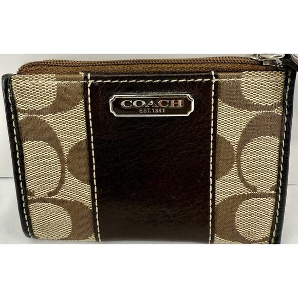 COACH Vintage Brown Signature Canvas Leather Coin Case Key Pouch Wallet EUC - Picture 1 of 4